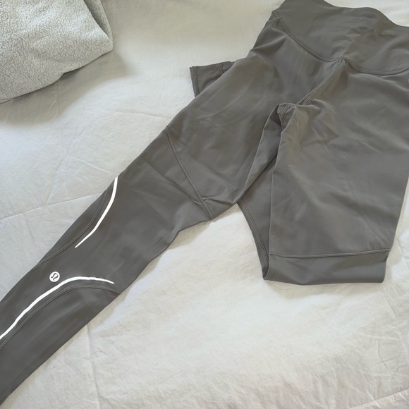 Lululemon Reflective Leggings - Picture 3 of 3